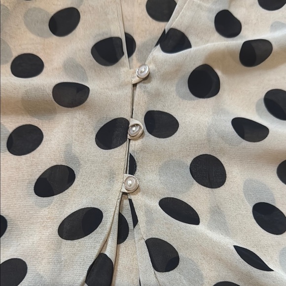 Polka Dot Asymmetrical Sleeveless Button Blouse - Picture 6 of 7
